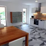 Uma Apartment *