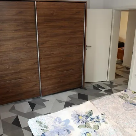 Uma Apartman *