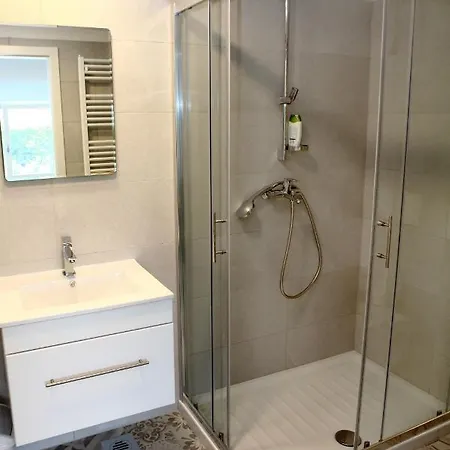 Uma Apartman Izola