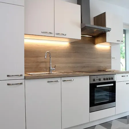 Apartman Uma *